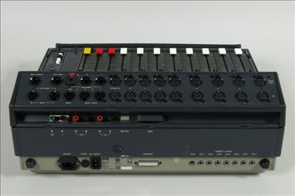 Sennheiser-M8 Professional 8-channel mixer 